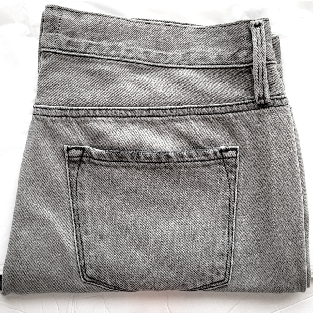 Frame Garcon Cropped Jeans - Picture 2 of 9